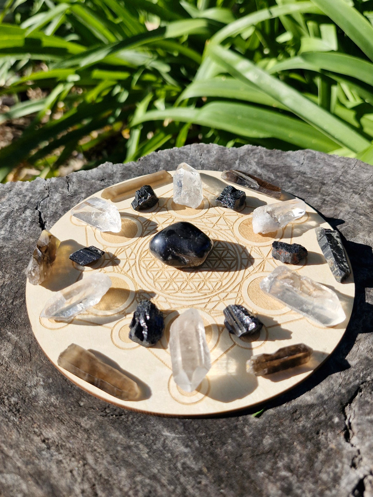 Protection Crystal Grid