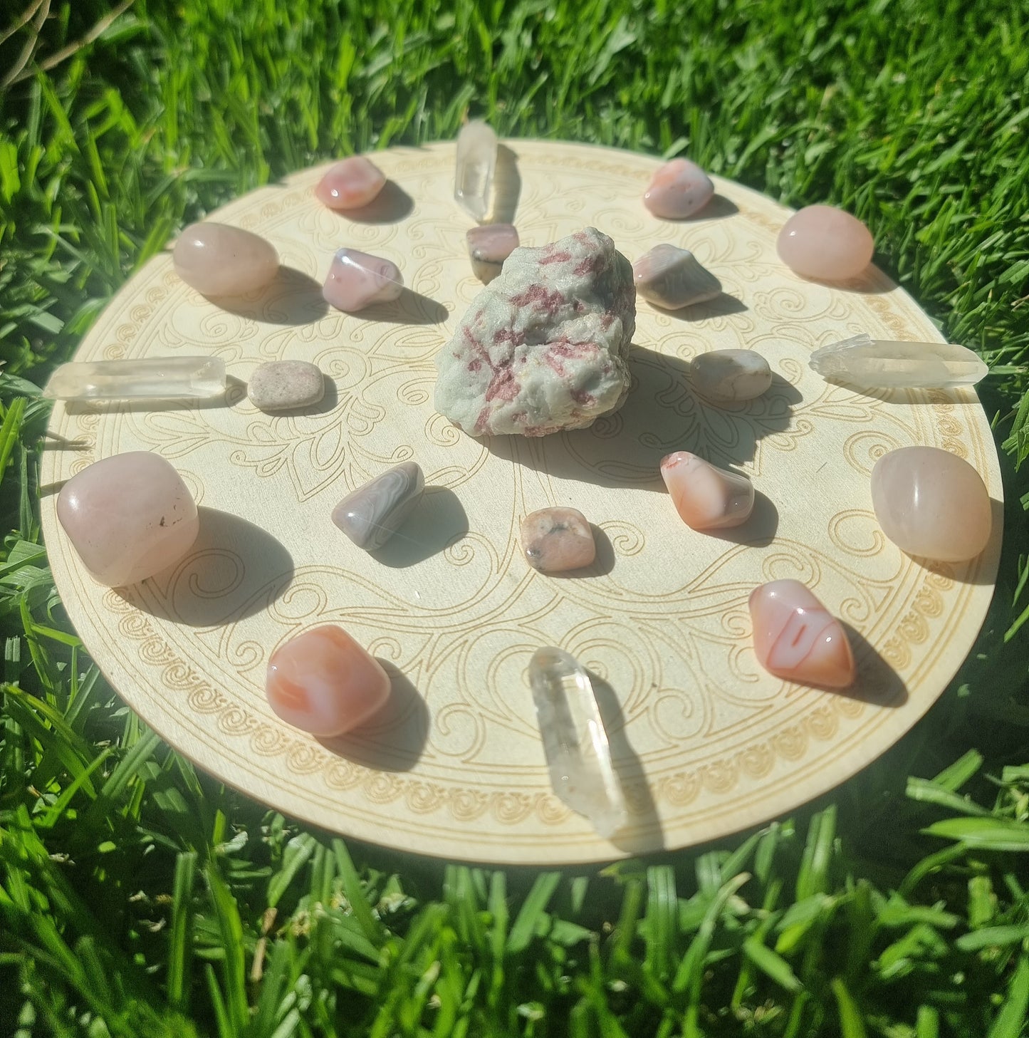 Self Love + Healing Crystal Grid

 